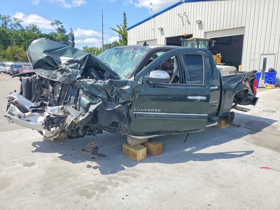 Photo 1 from auction – 2013 CHEVROLET SILVERADO with VIN 3GCPKSE76DG253092