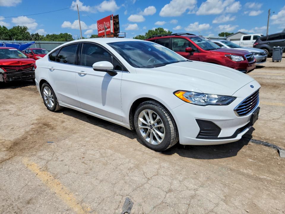 Photo 4 from auction – 2020 FORD FUSION with VIN 3FA6P0HD3LR252302
