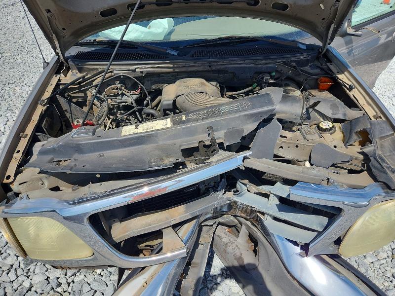 Photo 11 from auction – 2003 FORD F150 with VIN 2FTRF17W03CA96201
