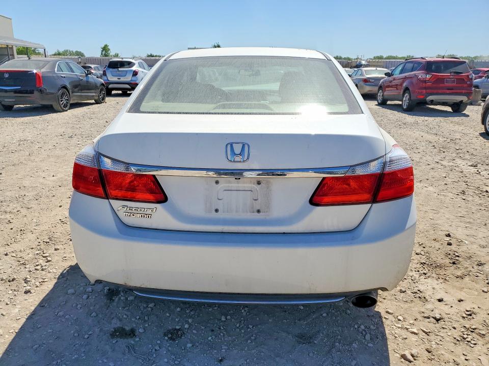 Photo 6 from auction – 2014 HONDA ACCORD with VIN 1HGCR2F72EA023091