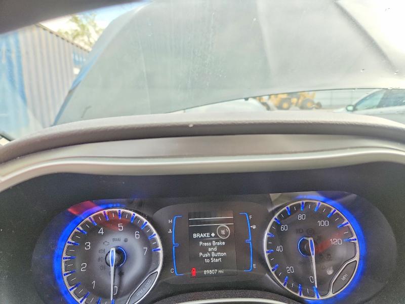Photo 9 from auction – 2017 CHRYSLER PACIFICA with VIN 2C4RC1CG5HR519236