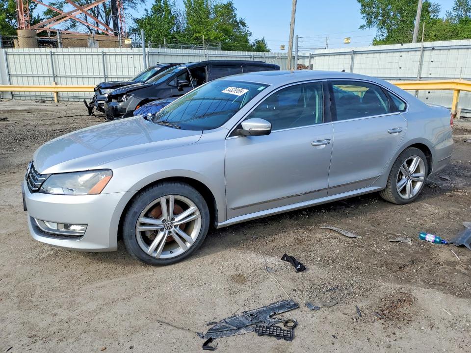 VOLKSWAGEN PASSAT 2014 with VIN 1VWCT7A33EC043482 - Photo from auction