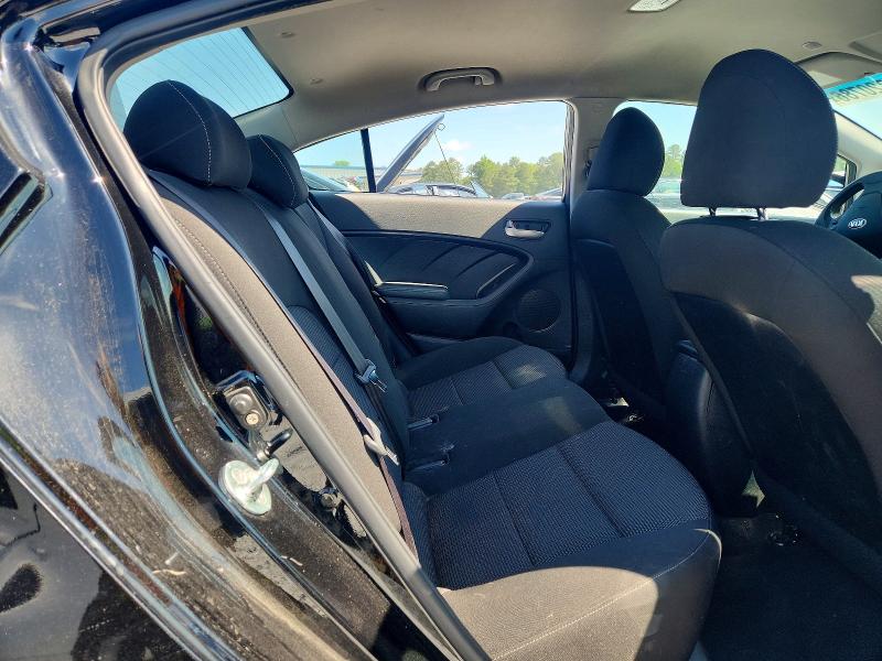 Photo 10 from auction – 2017 KIA FORTE with VIN 3KPFK4A72HE104967
