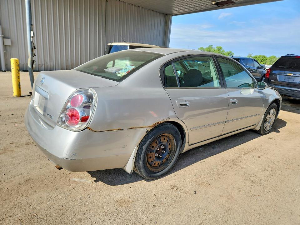 Photo 3 from auction – 2006 NISSAN ALTIMA with VIN 1N4AL11D06N336414