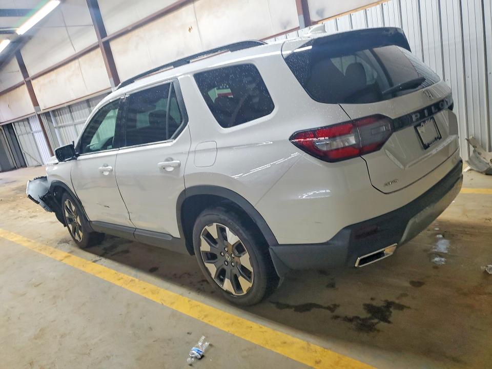 Photo 2 from auction – 2026 HONDA PILOT with VIN 5FNYG1H85TB026551