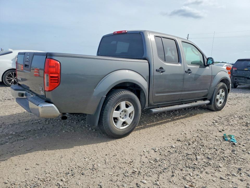 Photo 3 from auction – 2005 NISSAN FRONTIER with VIN 1N6AD07W75C402622