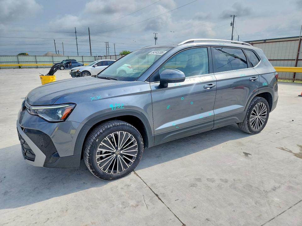 VOLKSWAGEN TAOS 2025 with VIN 3VVEC7B2XSM069512 - Photo from auction