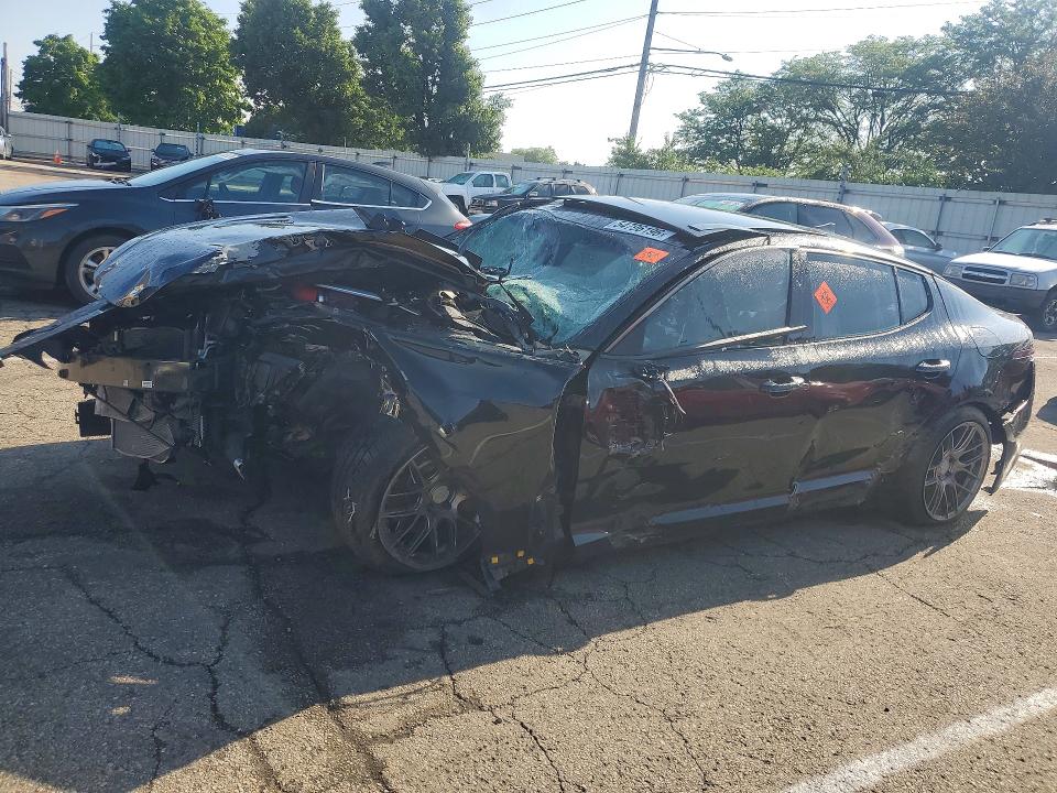 KIA STINGER 2019 with VIN KNAE55LCXK6043140 - Photo from auction
