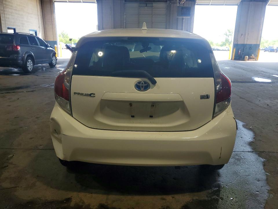 Photo 6 from auction – 2016 TOYOTA PRIUS C with VIN JTDKDTB38G1127962