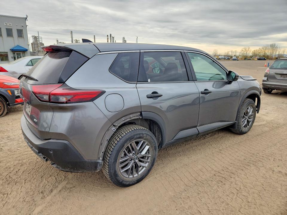 Photo 3 from auction – 2023 NISSAN ROGUE with VIN 5N1AT3AB1PC824946