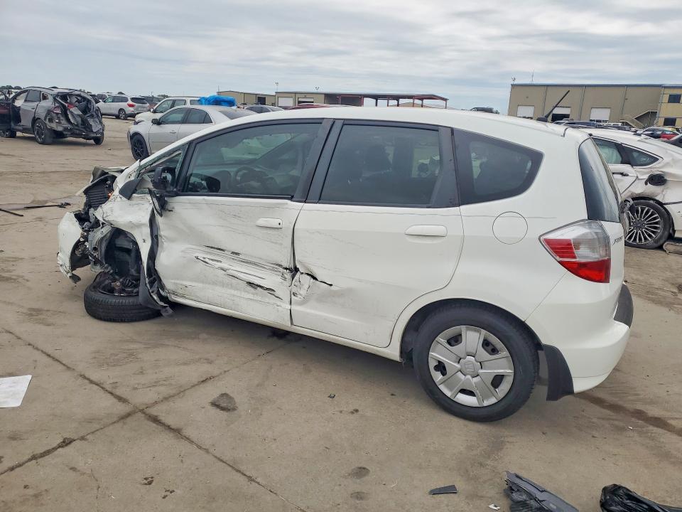 Photo 2 from auction – 2013 HONDA FIT with VIN JHMGE8H34DC038511