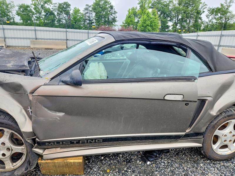 Снимка 7 от търг – 2002 FORD MUSTANG с VIN 1FAFP44412F137187