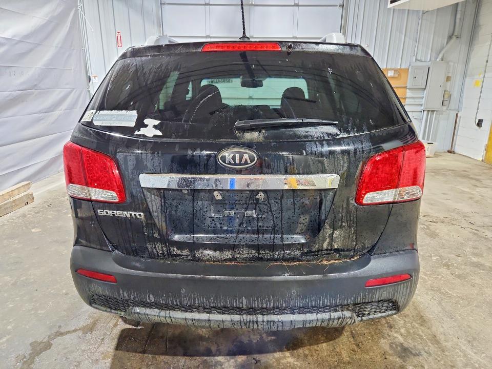 Photo 6 from auction – 2012 KIA SORENTO with VIN 5XYKT4A62CG197049
