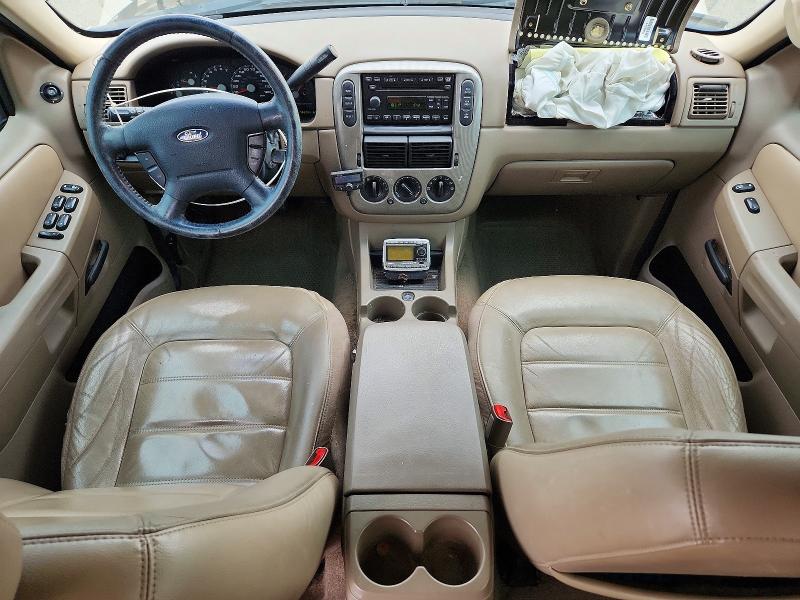 Photo 8 from auction – 2005 FORD EXPLORER with VIN 1FMZU73K25ZA63648