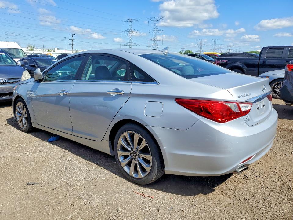 Photo 2 from auction – 2011 HYUNDAI SONATA with VIN 5NPEC4AC2BH126461