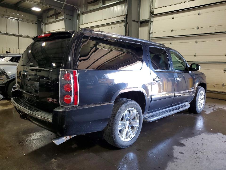 Photo 3 from auction – 2011 GMC YUKON XL with VIN 1GKS2MEF8BR283399