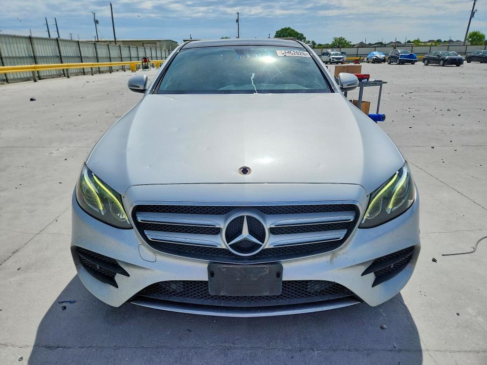 Photo 5 from auction – 2017 MERCEDES-BENZ E with VIN WDDZF4JB4HA042440