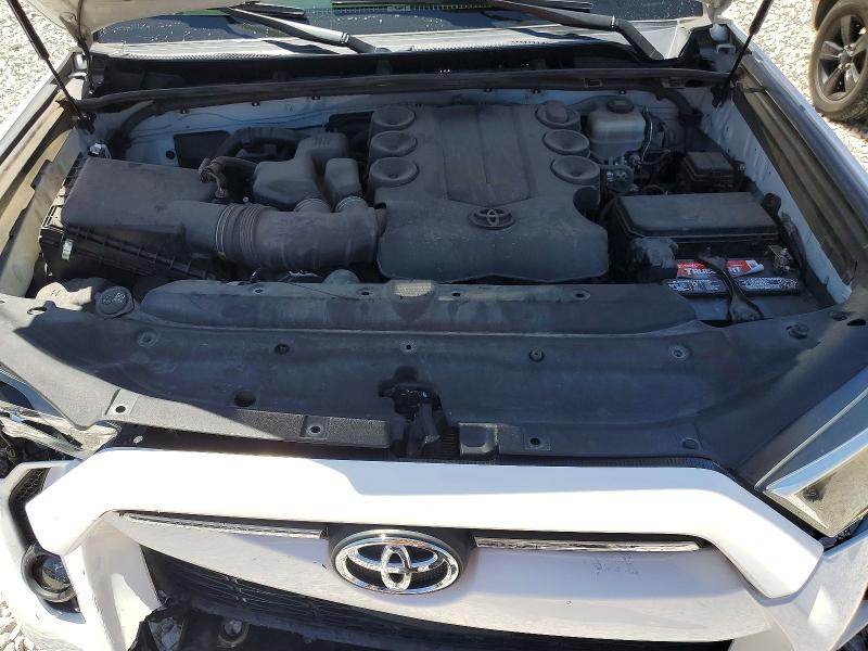 Photo 11 from auction – 2020 TOYOTA 4RUNNER with VIN JTEBU5JR9L5812973