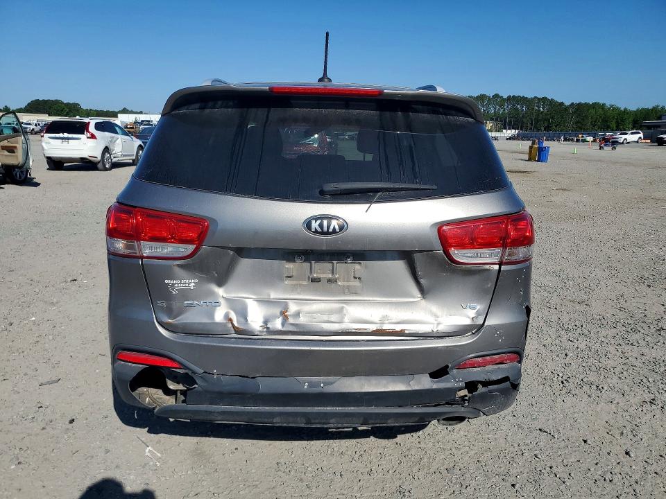 Photo 6 from auction – 2017 KIA SORENTO with VIN 5XYPG4A56HG197404