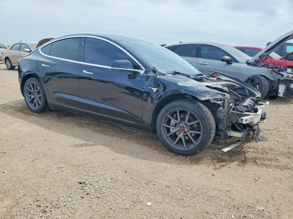 Photo 4 from auction – 2019 TESLA MODEL 3 with VIN 5YJ3E1EB0KF441758