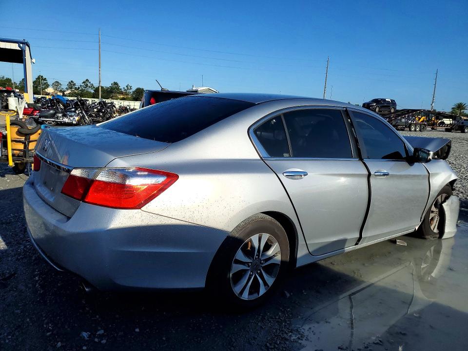Photo 3 from auction – 2014 HONDA ACCORD with VIN 1HGCR2F37EA201073