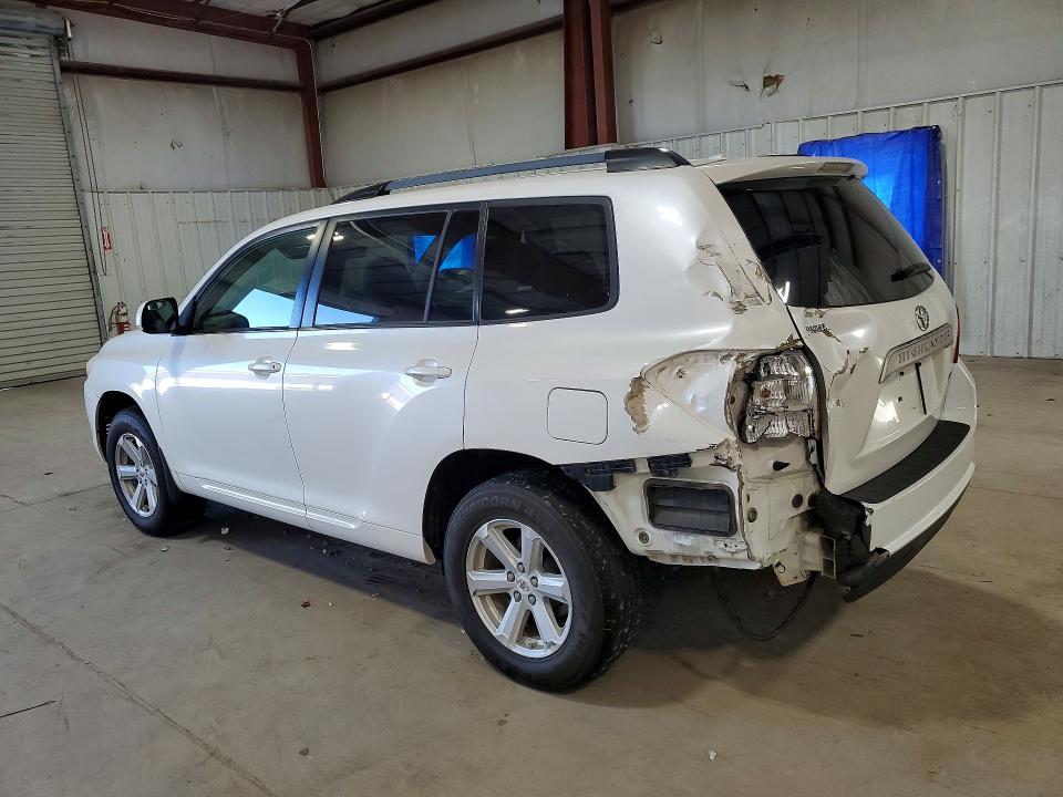Photo 2 from auction – 2010 TOYOTA HIGHLANDER with VIN 5TDBK3EH9AS006297