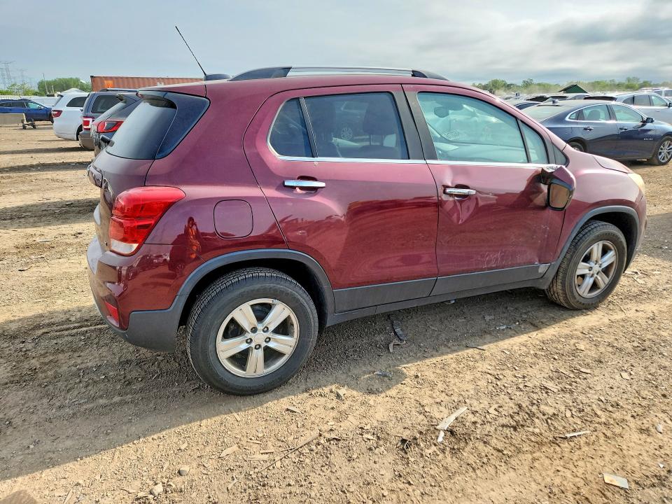 Photo 3 from auction – 2017 CHEVROLET TRAX with VIN 3GNCJPSB6HL265013