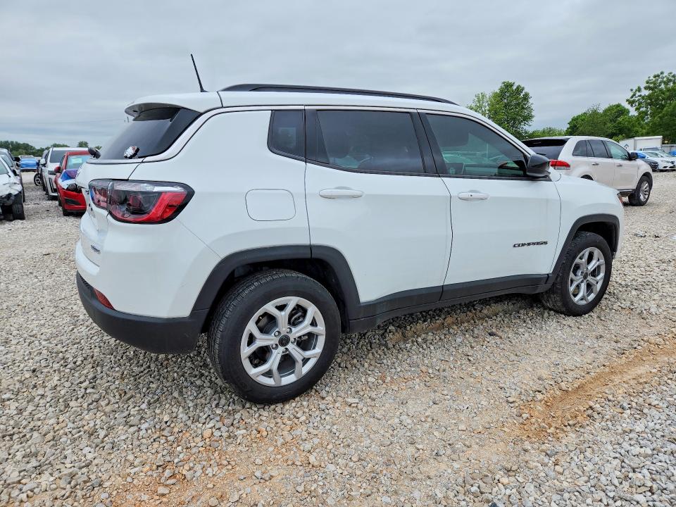 Photo 3 from auction – 2025 JEEP COMPASS with VIN 3C4NJDBN4ST580863