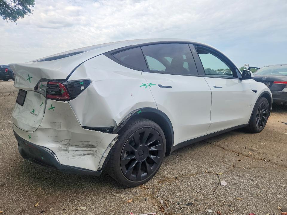 Photo 3 from auction – 2023 TESLA MODEL Y with VIN 7SAYGDEE7PA036161
