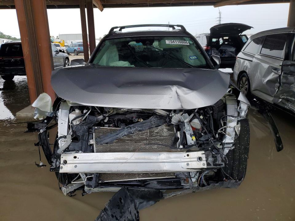 Photo 5 from auction – 2021 TOYOTA RAV4 with VIN 2T3C1RFV2MC153774