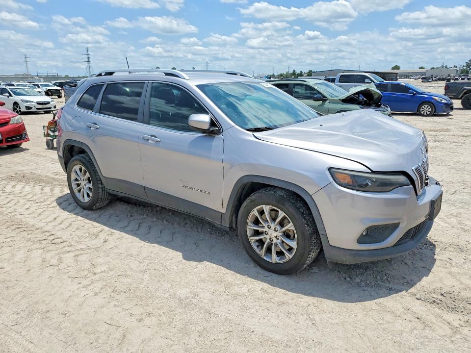 Photo 4 from auction – 2019 JEEP CHEROKEE with VIN 1C4PJLCB1KD144730
