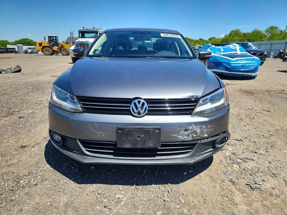 Снимка 5 от търг – 2014 VOLKSWAGEN JETTA с VIN 3VWL17AJ0EM376404