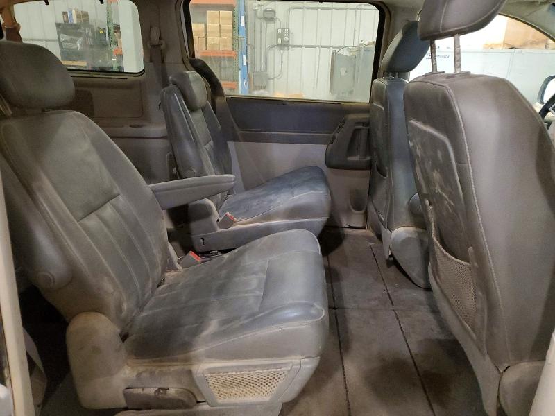 Photo 11 from auction – 2010 CHRYSLER TOWN & COUNTRY with VIN 2A4RR5D11AR280705