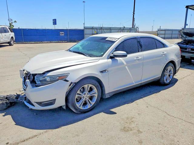 FORD TAURUS 2015 with VIN 1FAHP2E83FG172912 - Photo from auction