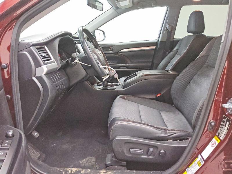 Photo 7 from auction – 2016 TOYOTA HIGHLANDER with VIN 5TDBKRFH7GS264716