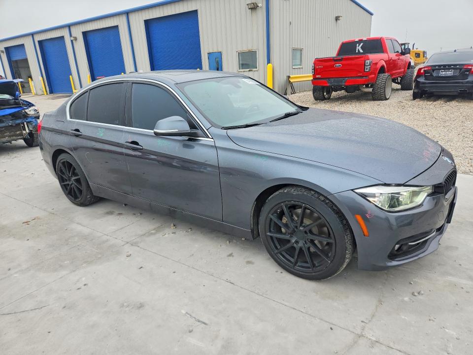 Photo 4 from auction – 2018 BMW 330 with VIN WBA8B9G55JNU96434