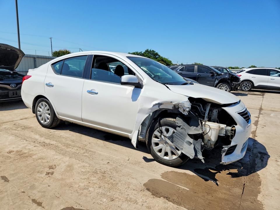 Photo 4 from auction – 2014 NISSAN VERSA with VIN 3N1CN7APXEK464466