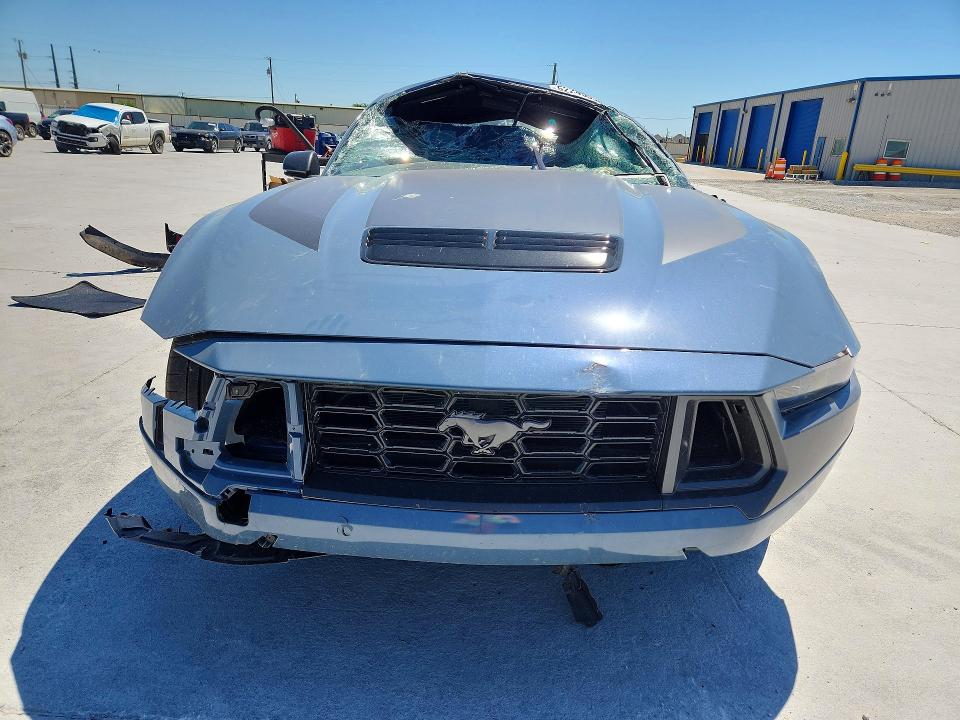 Photo 5 from auction – 2024 FORD MUSTANG with VIN 1FA6P8R08R5501523