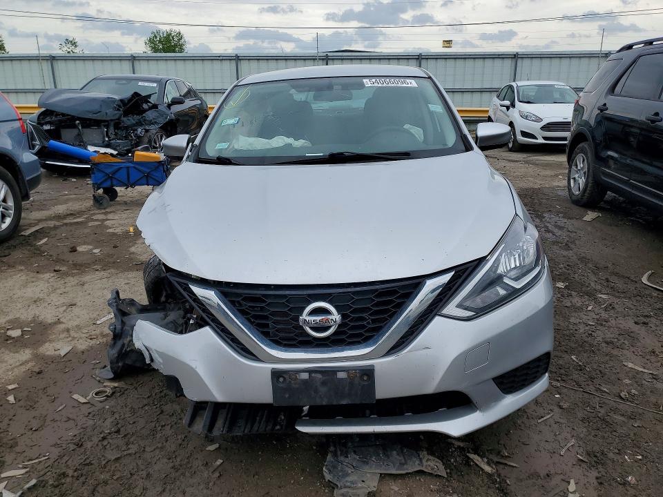 Photo 5 from auction – 2017 NISSAN SENTRA with VIN 3N1AB7AP1HY298954