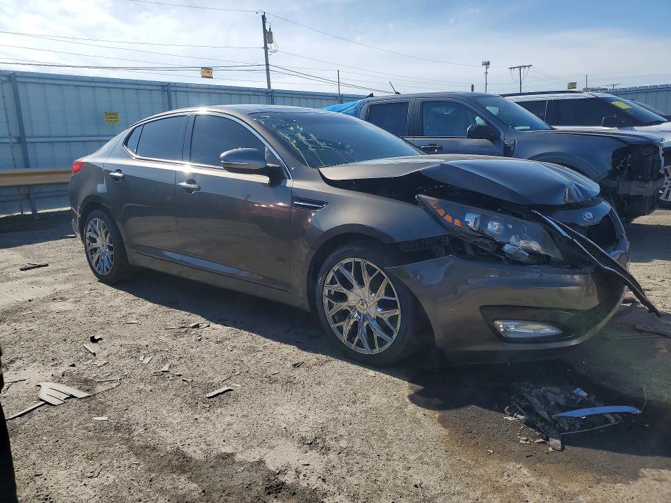 Photo 4 from auction – 2013 KIA OPTIMA with VIN 5XXGN4A72DG155740