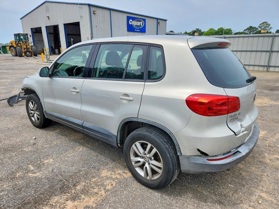 Photo 2 from auction – 2014 VOLKSWAGEN TIGUAN with VIN WVGAV3AX2EW568012