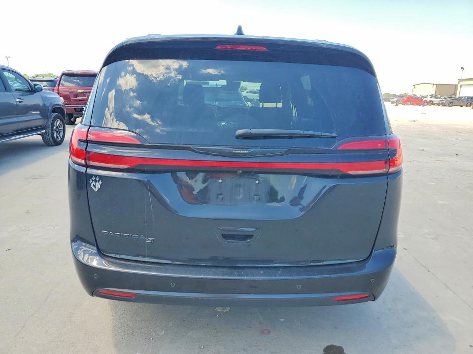 Photo 6 from auction – 2023 CHRYSLER PACIFICA with VIN 2C4RC1BG2PR508937