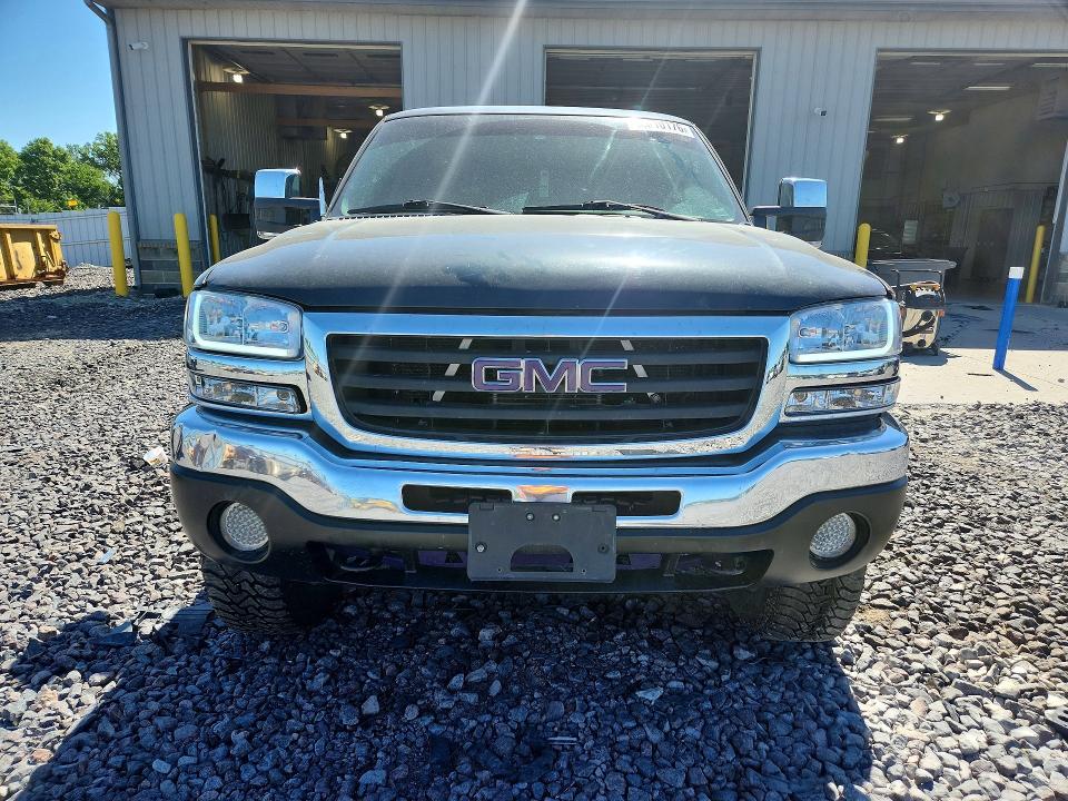 Photo 5 from auction – 2003 GMC 1500 with VIN 1GTEK19T73E379833