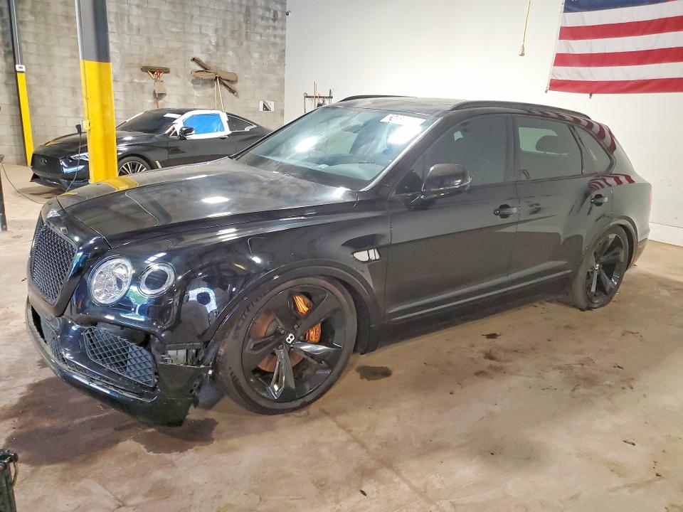 BENTLEY BENTAYGA 2019 with VIN SJAAM2ZV8KC025637 - Photo from auction