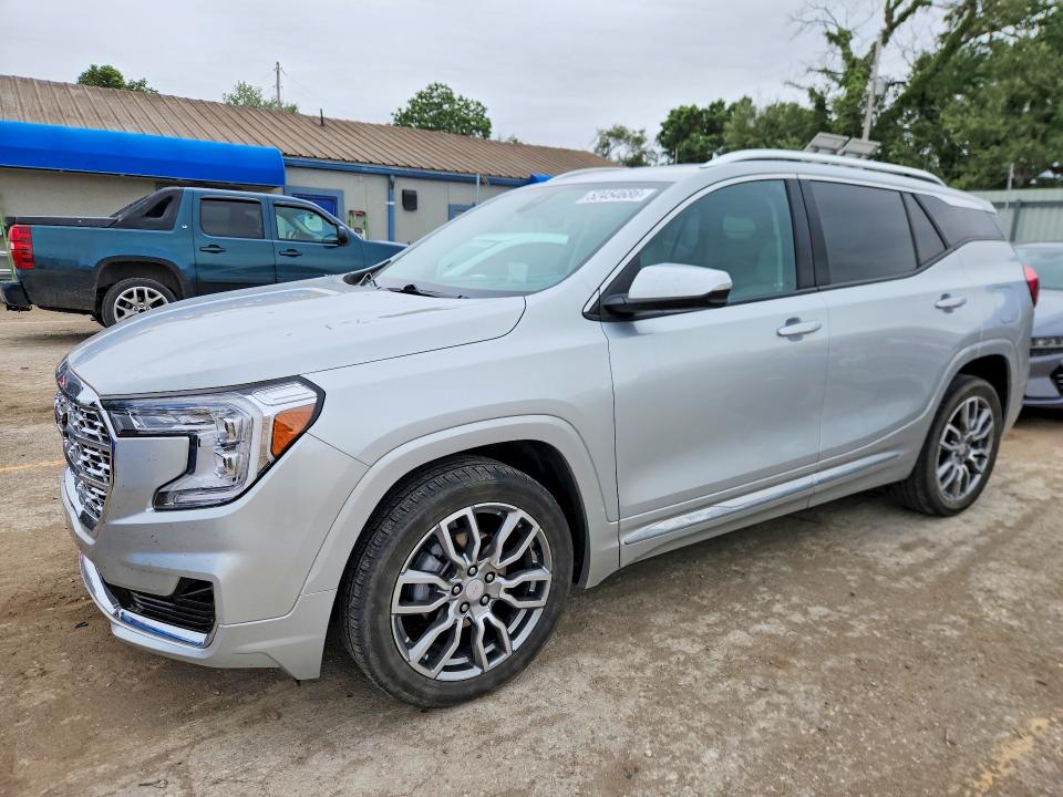GMC TERRAIN 2022 with VIN 3GKALXEV5NL255069 - Photo from auction