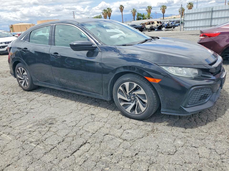 Photo 4 from auction – 2018 HONDA CIVIC with VIN SHHFK7H28JU406497