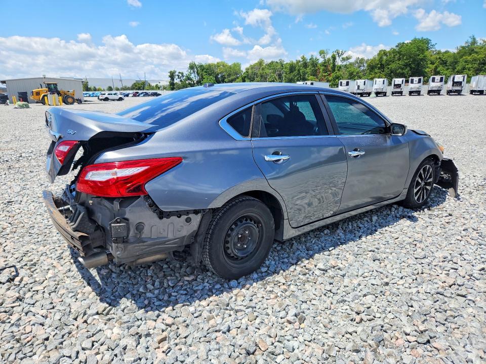 Photo 3 from auction – 2017 NISSAN ALTIMA with VIN 1N4AL3AP4HC241682