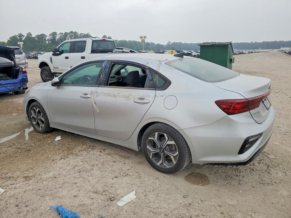 Photo 2 from auction – 2019 KIA FORTE with VIN 3KPF24AD0KE102177