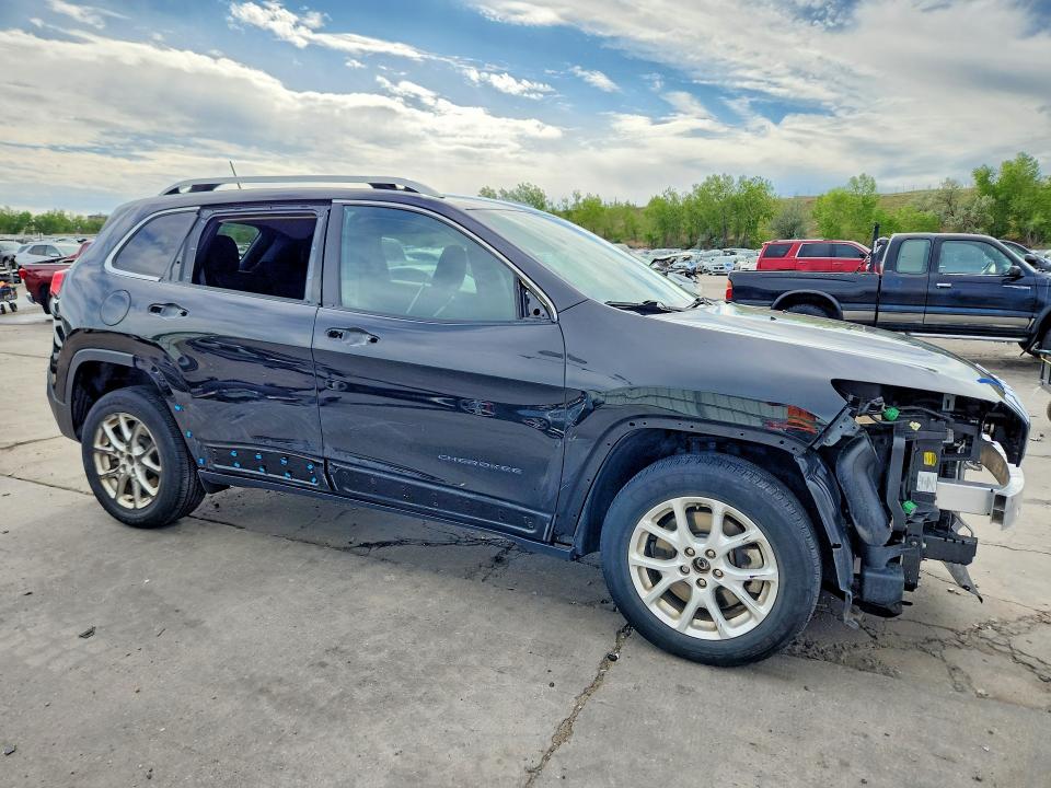 Photo 4 from auction – 2015 JEEP CHEROKEE with VIN 1C4PJMCS7FW659649