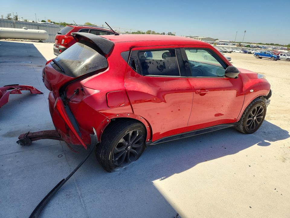 Photo 3 from auction – 2014 NISSAN JUKE with VIN JN8AF5MV5ET358436